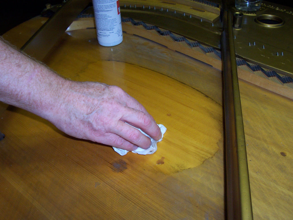 Piano refurbishing photo - step 5